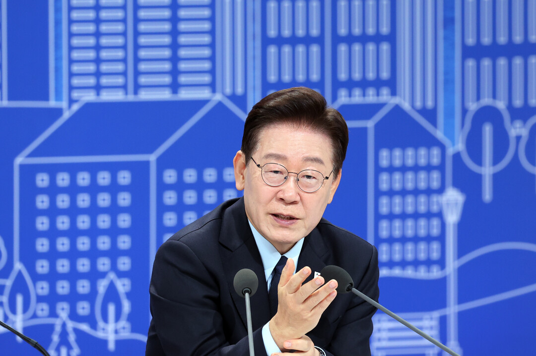 李대통령 "보유세강화 대체적 동의…어...